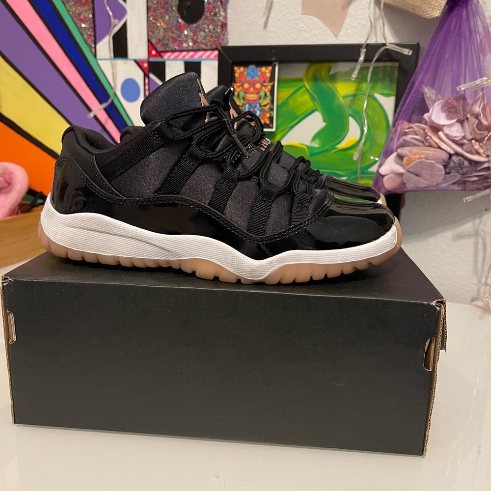 Air Jordan 11 Retro Low GS 'Bleached Coral' 3Y